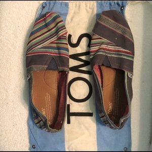 Toms Slip Ons